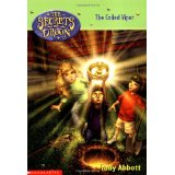 [9780439420808] SECRETS OF DROON #19: THE COILED VIPER (7-10yrs)